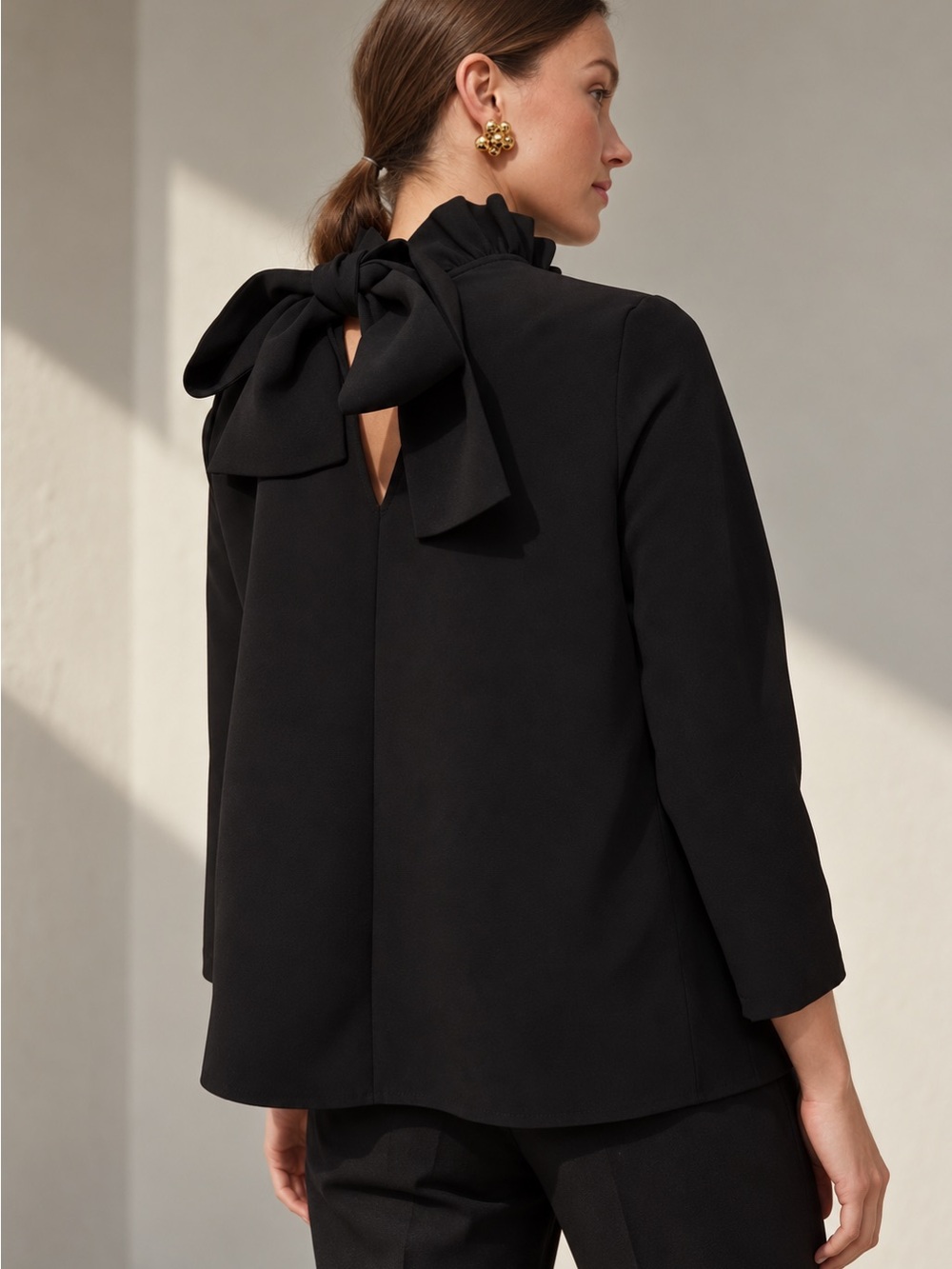 Tuckernuck Pomander Place Faye Back Tie Blouse Black Ruffle Neck XL